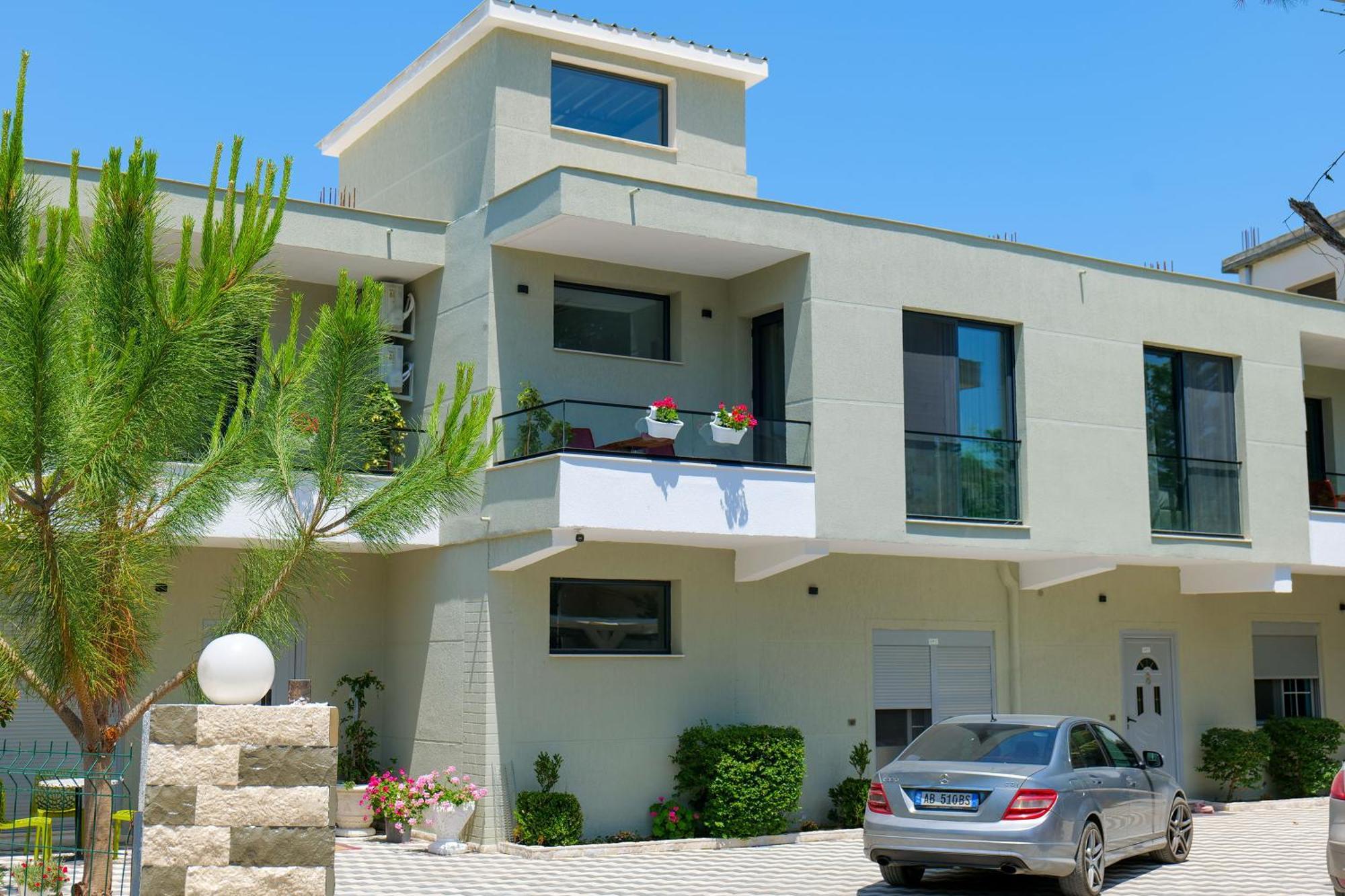 Hotel Celaj Vlorë Exteriér fotografie